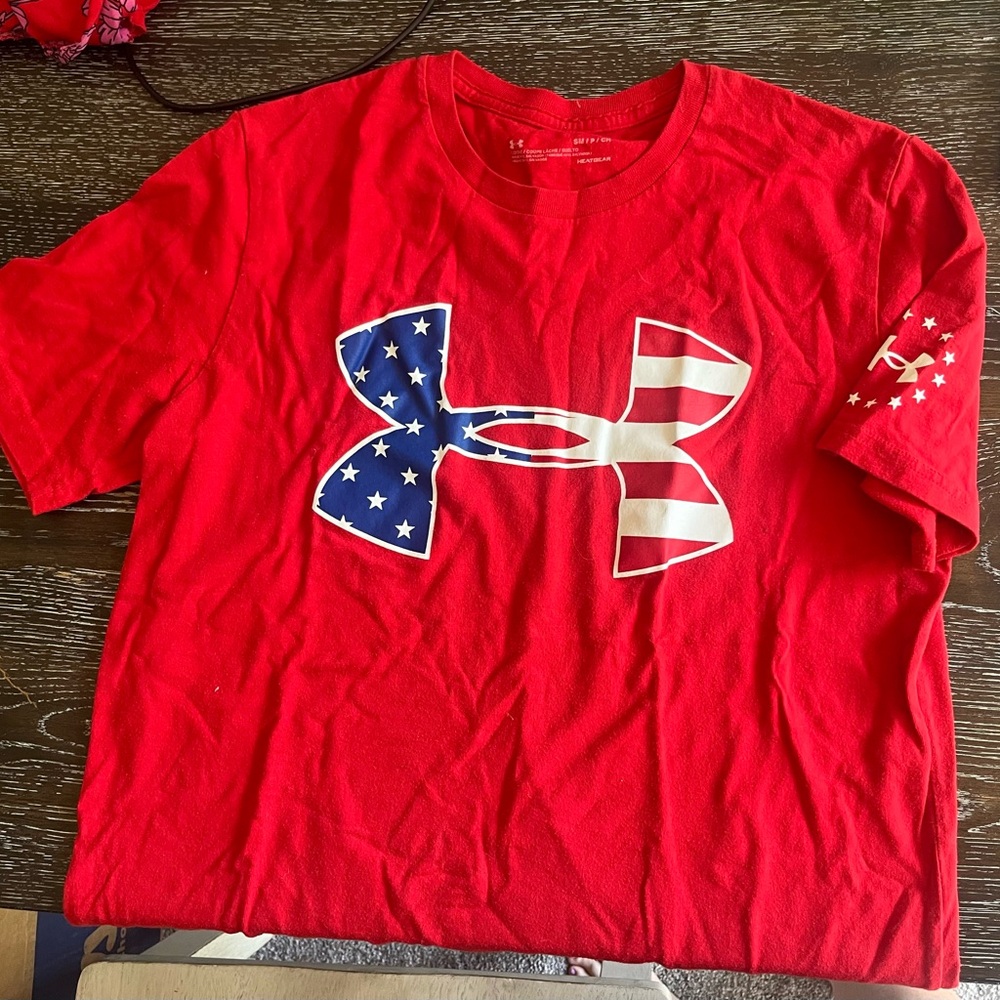Under Armor lot (men’s small)